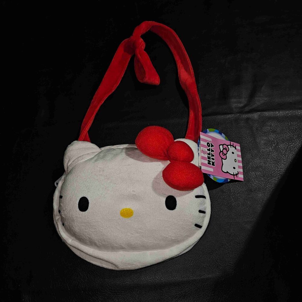 NWT Sanrio Hello Kitty Plush Purse‎